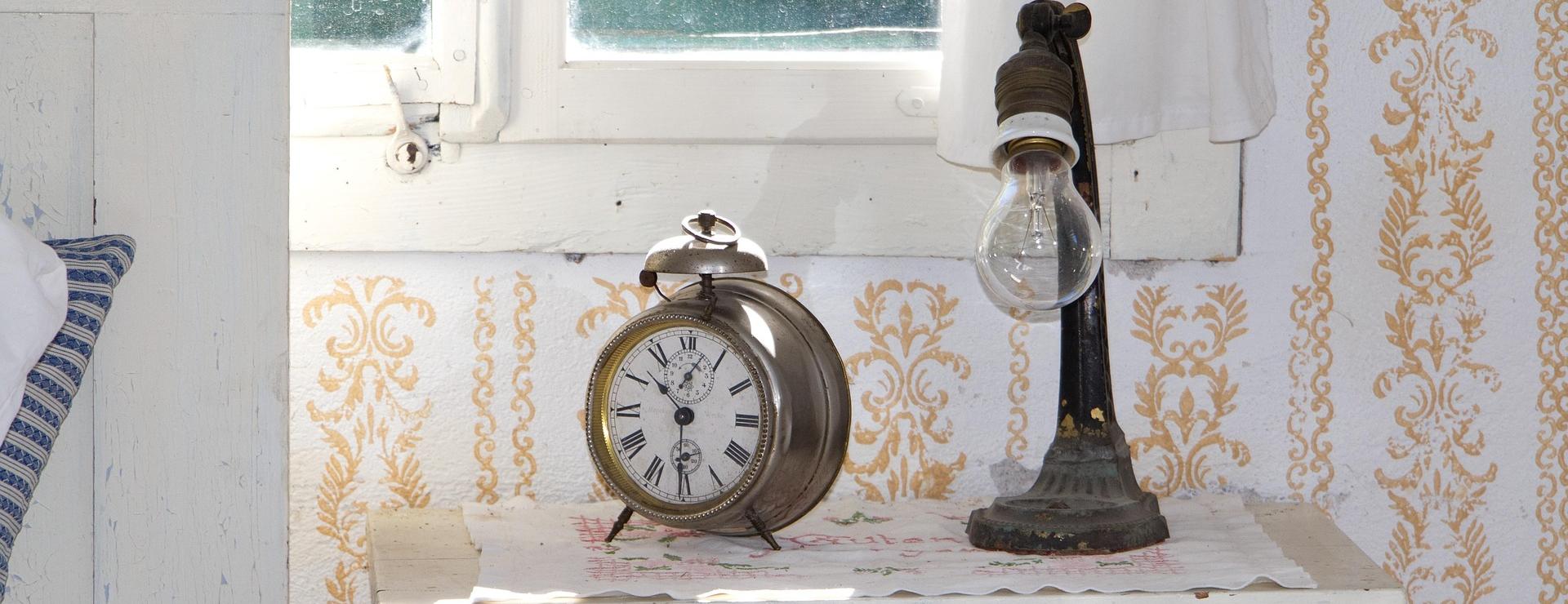 Einrichtungsgeschäft 1 Einrichtungsgeschäft -Einrichtungsgeschäft clock 2857203 1920